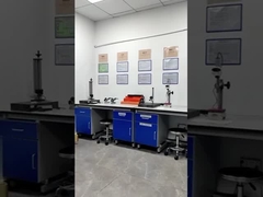 2 ou 3 isoladores brancos do conector do bloco de terminais da cerâmica da esteatite de Polo 24A