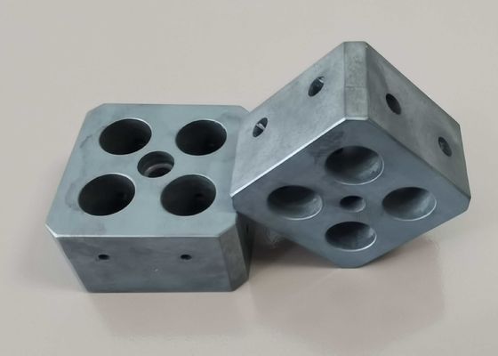 Tensão de quebra de cerâmica de nitreto de silício automotivo SI3N4 20-25KV/mm