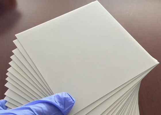 Desgaste cerâmico cinzento do nitreto de alumínio de AlN - 3.4-3.6g/Cm3 resistente