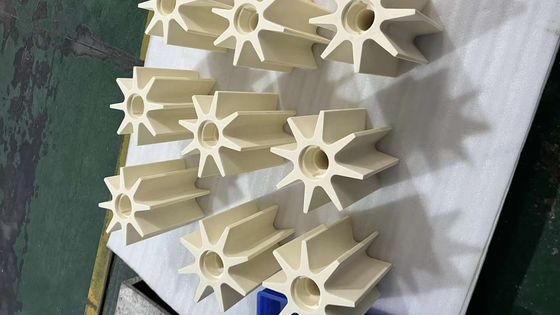 25w/mk Conductividade térmica Cerâmica de óxido de alumínio branco / amarelo com longa vida útil