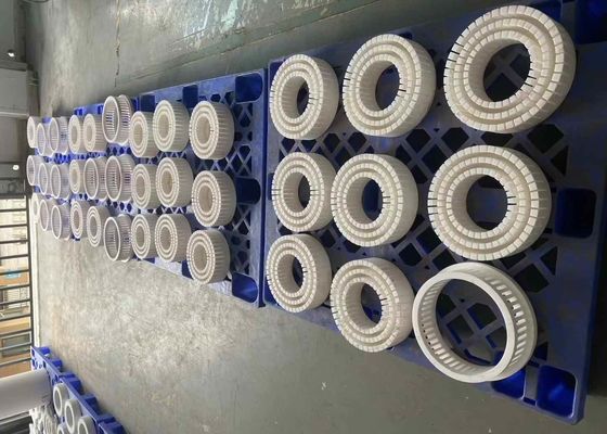 Cerâmica de óxido de alumínio com resistência à tração de 300 MPa e condutividade térmica de 25 W/m·K