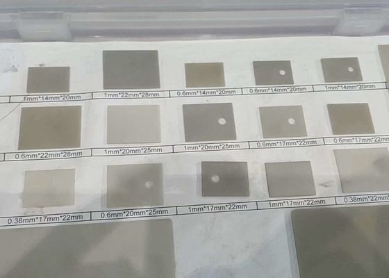 Substrato cerâmico liso de nitreto de alumínio para uma constante dielétrica de 8-9