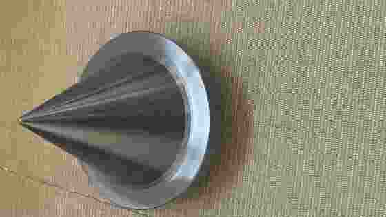 Nitreto de silício Cerâmica com características de alto choque térmico, resistência à corrosão elevada, não umedecida com metais não ferrosos e material ideal para a indústria metalúrgica e de solda